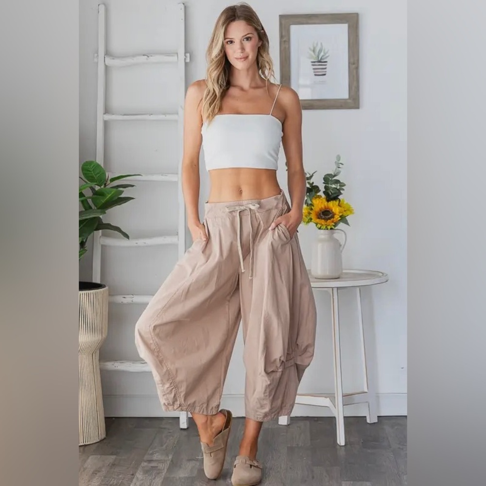 Oli & Hali Women's Beige Wide-Leg Drawstring Pants
